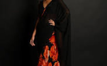 Printed Sarees for Daily Wear: 10 Looks to Stay Comfortable and Stylish