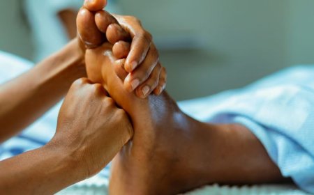 Foot Reflexology and Its Role in Modern Stress Management