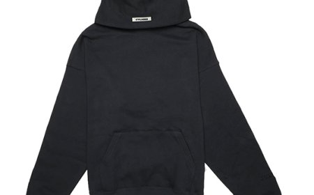 Essentials Hoodies: A Streetwear Staple