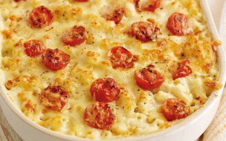 Satisfy Your Cravings with This Rich and Velvety Mac and Cheese