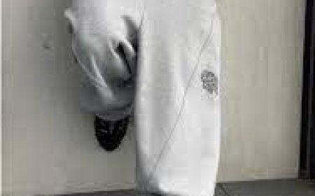 Kroen Clothing: Urban Minimalism Meets Street Precision