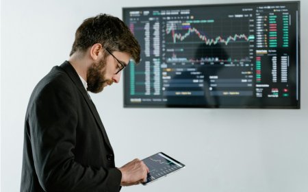 How Data Analytics Is Transforming the Way Copy Traders Make Decisions