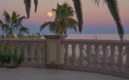 A Perfect Day at Villa del Faro: Casitas, Cuisine & Coastal Adventures