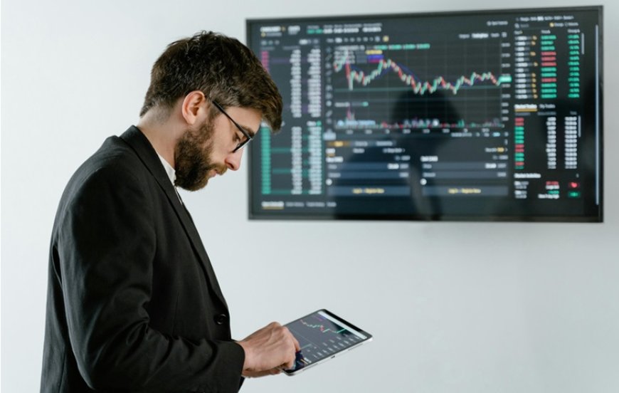 How Data Analytics Is Transforming the Way Copy Traders Make Decisions