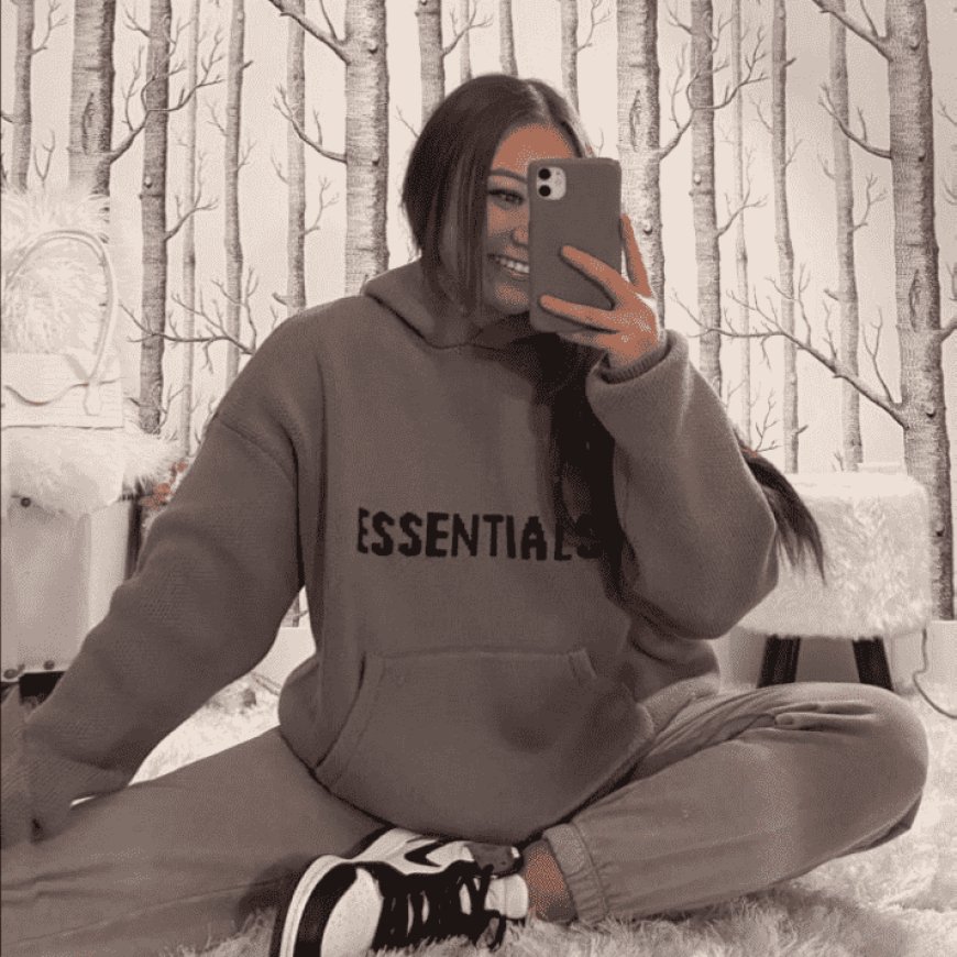 Essentials Hoodie: The Modern Wardrobe Staple Redefined